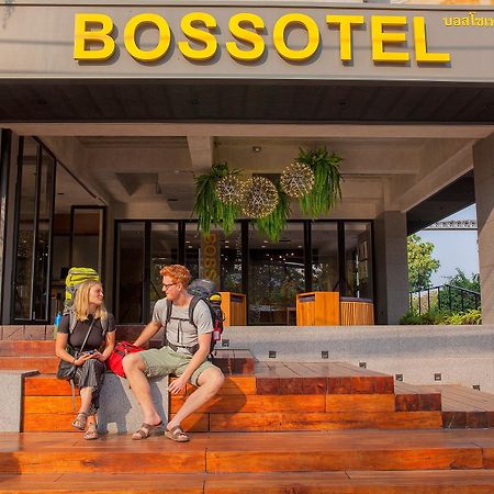 Bossotel Chiang Mai Buitenkant foto