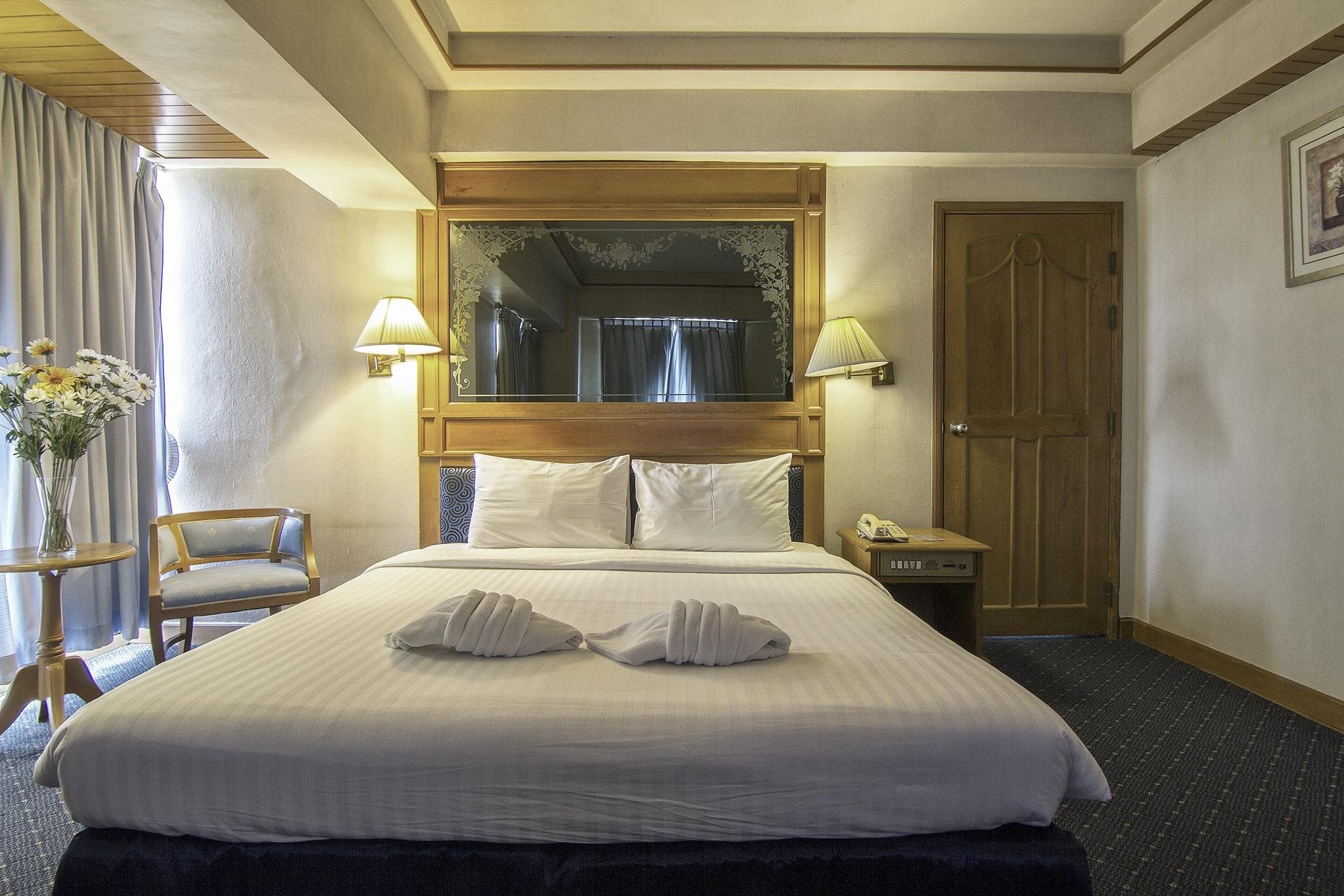 Bossotel Chiang Mai Buitenkant foto