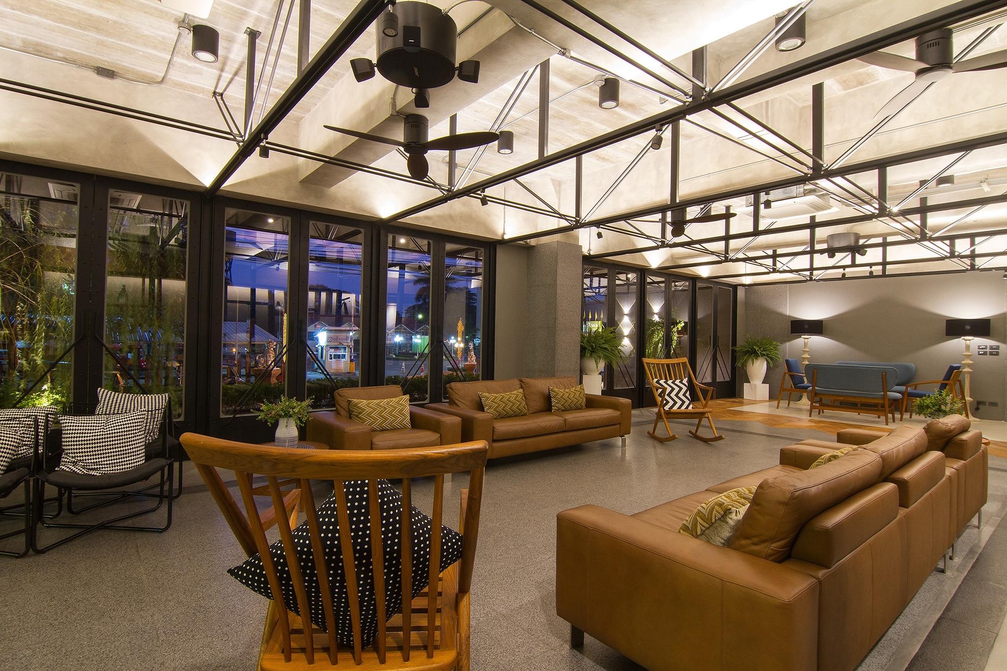 Bossotel Chiang Mai Buitenkant foto