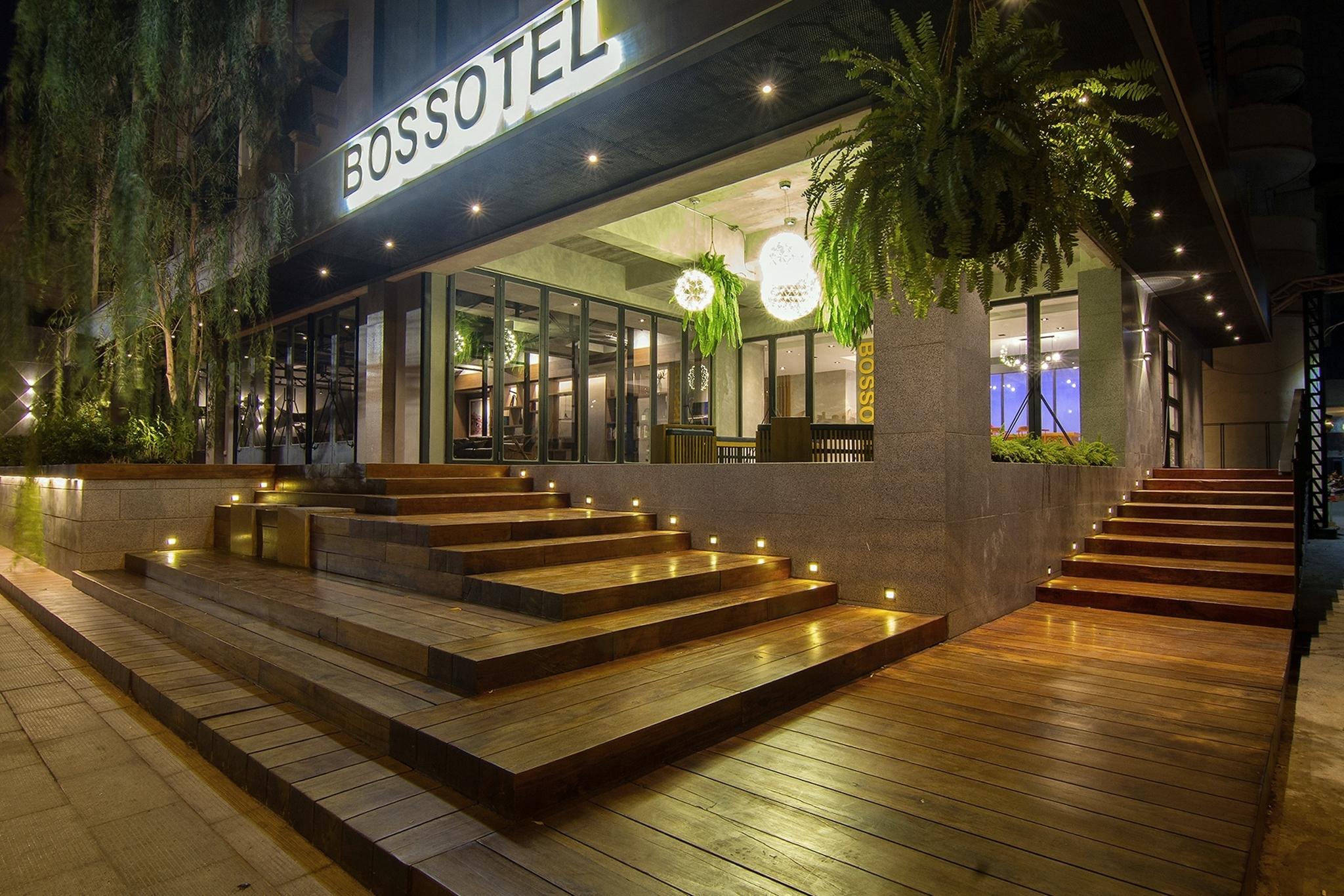 Bossotel Chiang Mai Buitenkant foto