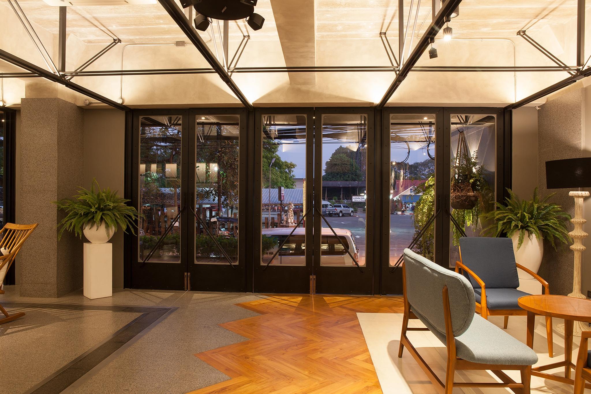 Bossotel Chiang Mai Buitenkant foto