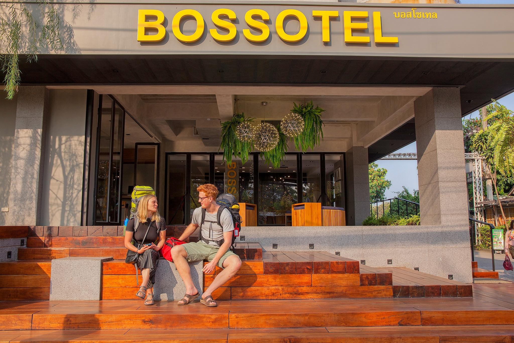 Bossotel Chiang Mai Buitenkant foto