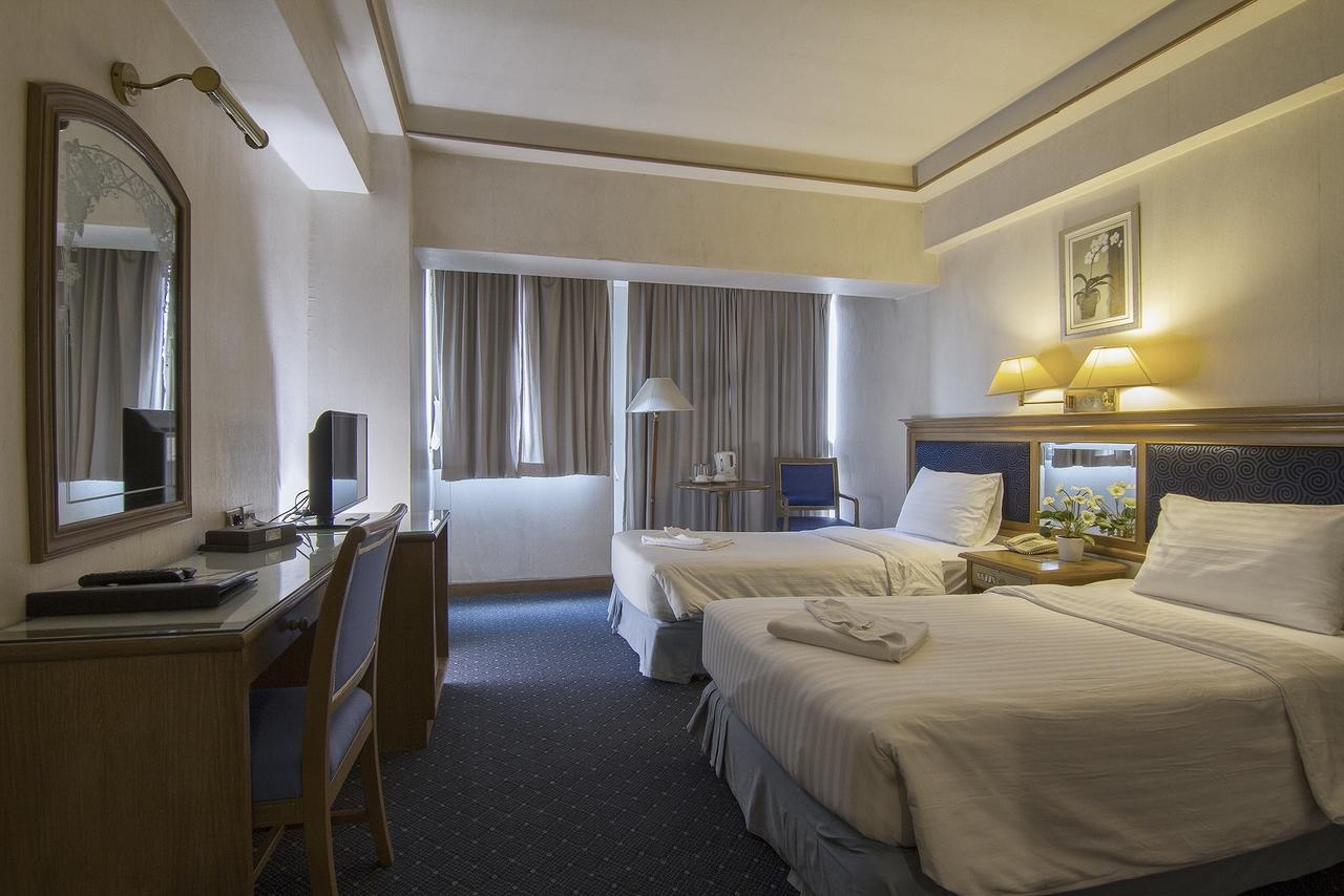 Bossotel Chiang Mai Buitenkant foto
